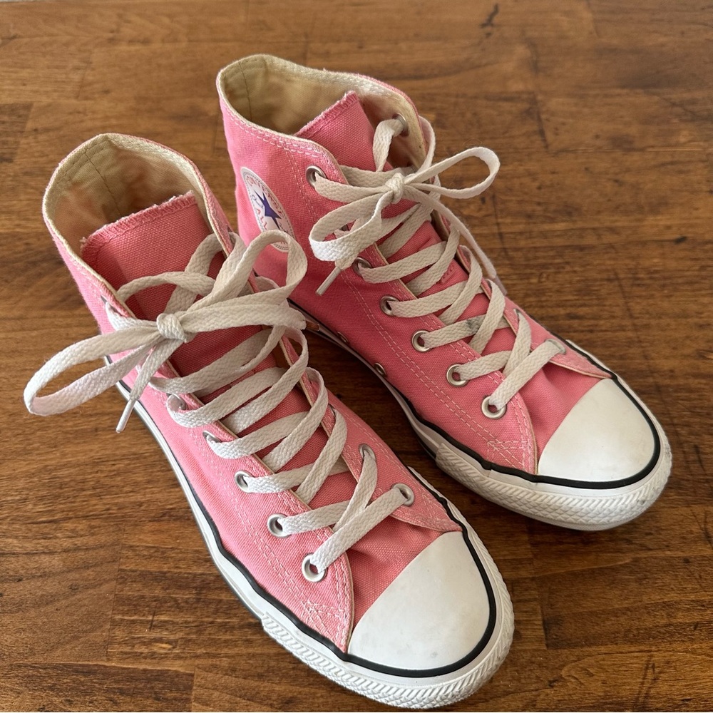 Converse | High top | Bubblegum Pink | Men’s Sz 6 - Women’s Sz 8